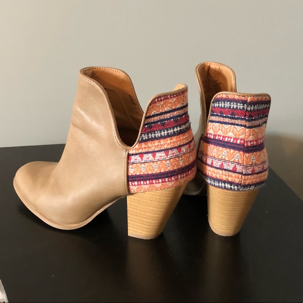 Tan Pattern Booties